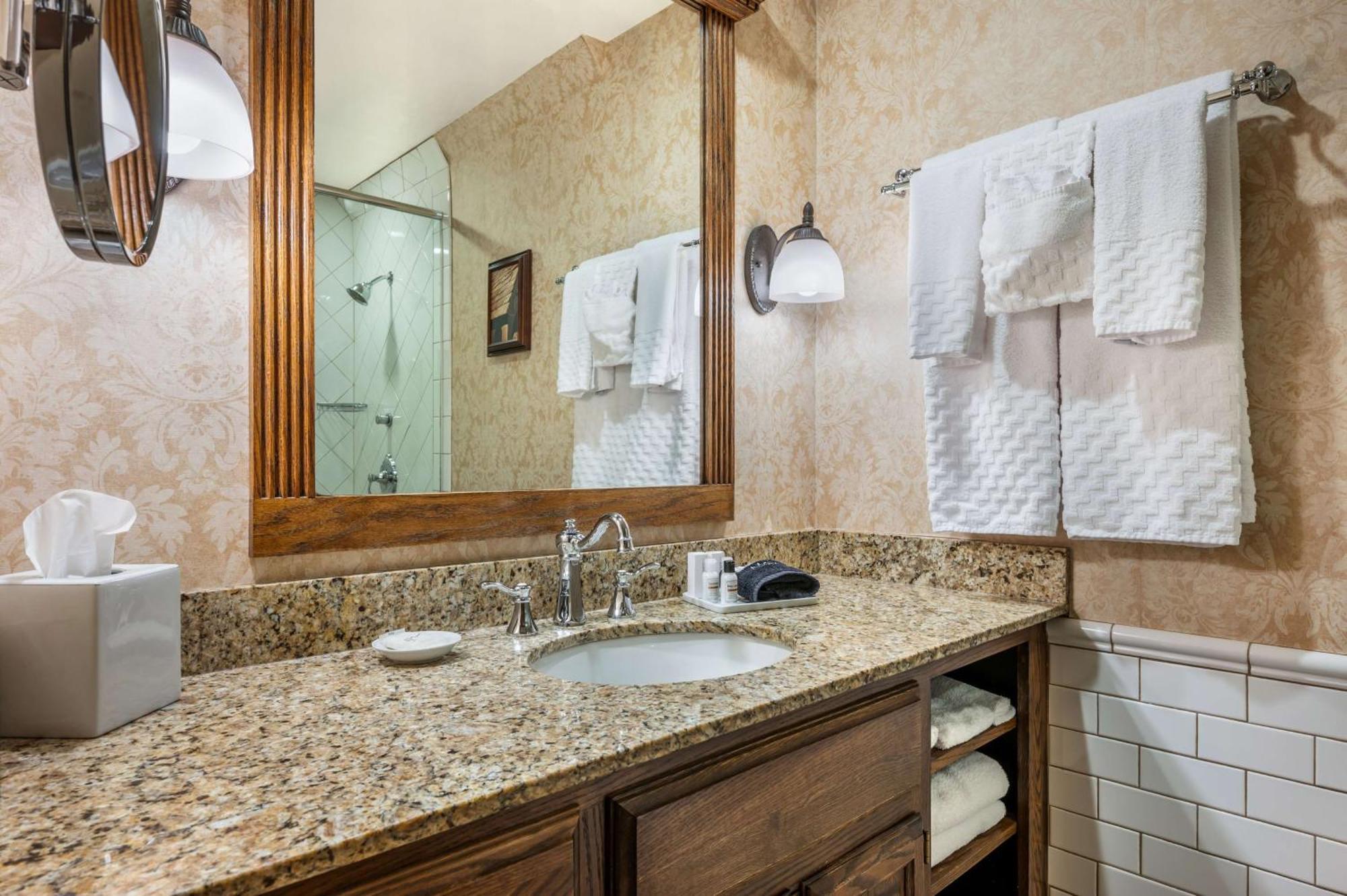 Best Western Premier Mariemont Inn Cincinnati Ngoại thất bức ảnh